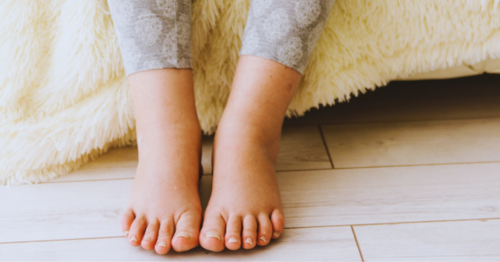 Geschwollene Füße in der Schwangerschaft: Tipps + Empfehlungen